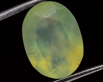 Oval Prehnite Gemstone: Loose Cut Stone for Jewelry (6.5 Ct, 14X10X6 mm)