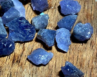 100 Pcs Tanzanite Raw Rough Crystals: Untreated Gemstone (4mm 8mm)