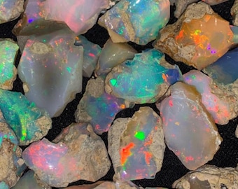 AAA-kwaliteit Welo Opal Rough: Ethiopisch opaalkristal voor het maken van sieraden
