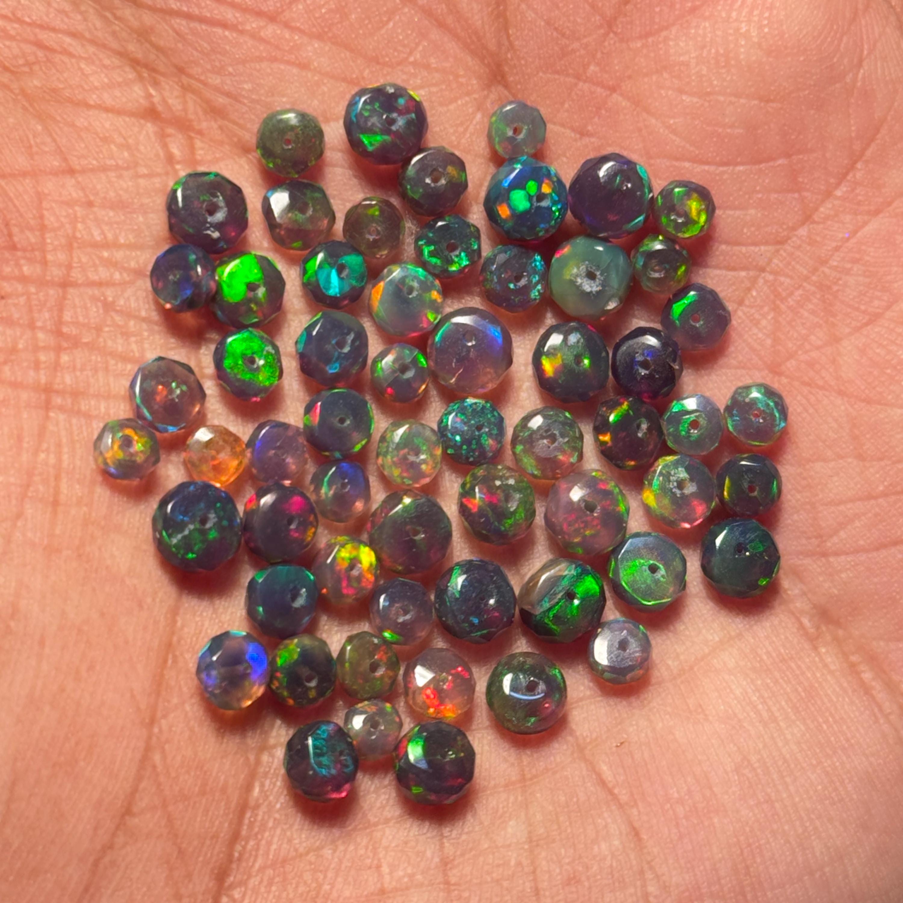 AAAブラックオパールビーズ：天然エチオピア産ウェロオパール、3～5mm
