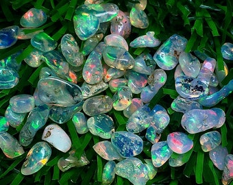 100 Ethiopian Welo Opal Rough Crystals: AAA Grade, 3-7mm