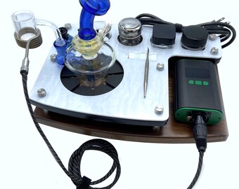 eNail Banger Station Bong Tray ~ Titanium or Quartz ~ Fits Waterpipes with 2.75" - 4" Diameter Base .Holds 10mm, 14mm and 18mm Bangers, Caps
