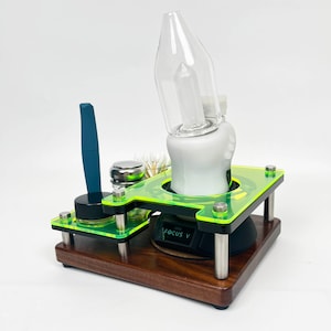 Focus V Carta 2 & Saber Deluxe Rig Station Dab Session Organizer Cleaning Tray That Holds the Charging Dock With ISO Pump and Swab Beaker