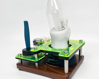 Focus V Carta 2 & Saber Deluxe Rig Station Dab Session Organizer Cleaning Tray That Holds the Charging Dock With ISO Pump and Swab Beaker