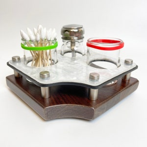 Mini Cleaning Station for Dab Rigs and Water Pipes With ISO Dispenser and Swab Holders for Clean and Used Q-tips