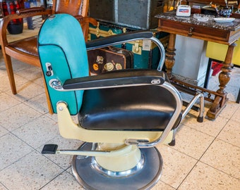 50iger Jahre Friseurstuhl in Mint