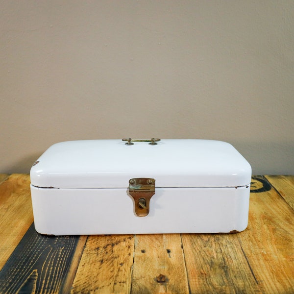 Enamel bread bin