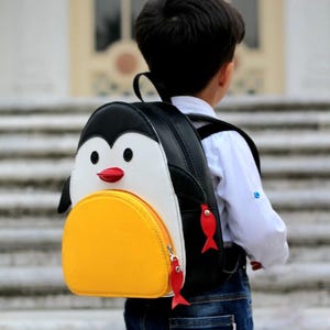 Schnittmuster für Kinderrucksack aus Leder - Pinguin Design 006 - 01 (pdf) - Schnittmuster für Taschen