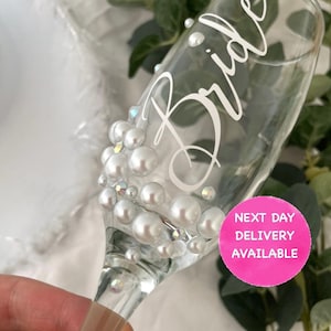 Personalisierte Perlenflöte Glas, Brautgeschenk, Hen Do Favor