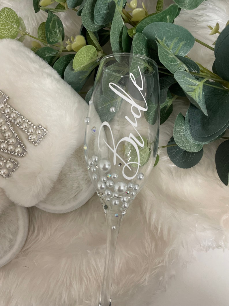 Personalised Pearl Flute Glass Birthday Gift Wedding gift Bridesmaids Gift Hen Do Bride To Be image 3