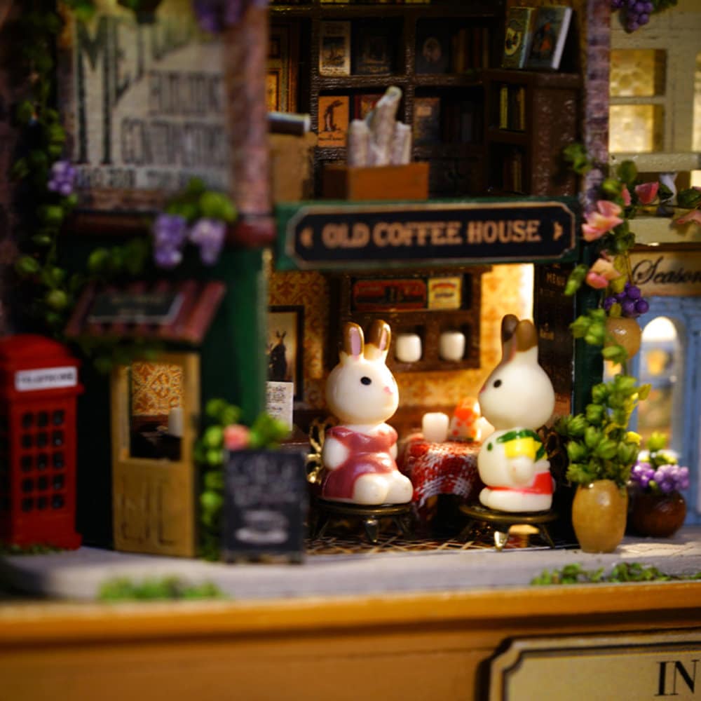 DIY Miniature Dollhouse Tin Box Theatre in A Happy Corner Box | Etsy