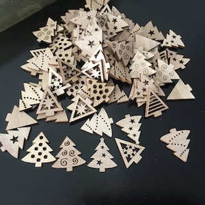 50 pcs Christmas Tree Wooden Cutout, Tree Wood Cutouts, Cartoon DIY Embellishments, Wood Hanging Ornament for Christmas Home Party Decor