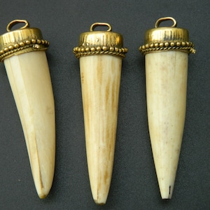 Horn Bone Jewelry Ethically Sourced Natural Buffalo Bone Tusk  shape Pendant Handcrafted Fashion Designer Jewelry Pendant Supplies Finding
