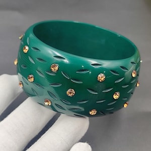 Brazalete de resina tallada en varios colores, brazalete grueso, llamativo, brazalete apilable estilo bohemio, puramente artesanal, joyería de moda