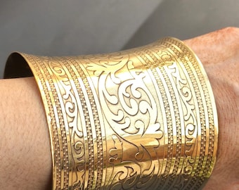Gold Plated Brass Bangles, Floral Indian Kada Bracelet (set of 2