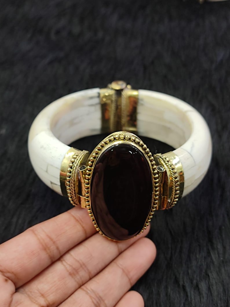 Handmade Buffalo Bone Bangle Bracelet, Natural Agate, Vintage Style - Etsy