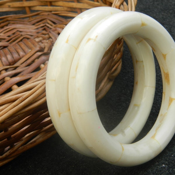 Horn Bone Jewelry Ethically Sourced Buffalo Bone Wide Bangle Bracelet Handcrafted Indian Traditional Style Vintage Look Fashion Jewelry