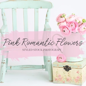 Pink Romantic Flowers Branding stock photo / Social Media Images / Branding Images / Stock photos