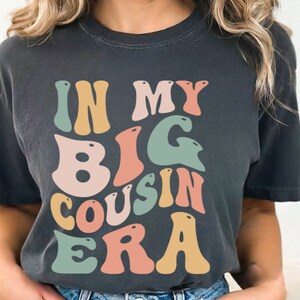 In meiner großen Cousin Era SVG PNG, Groovy Retro Konzert SVG, Süße große Cousin SVG, große Cousin SVG, lustige große Cousin Shirt SVG,