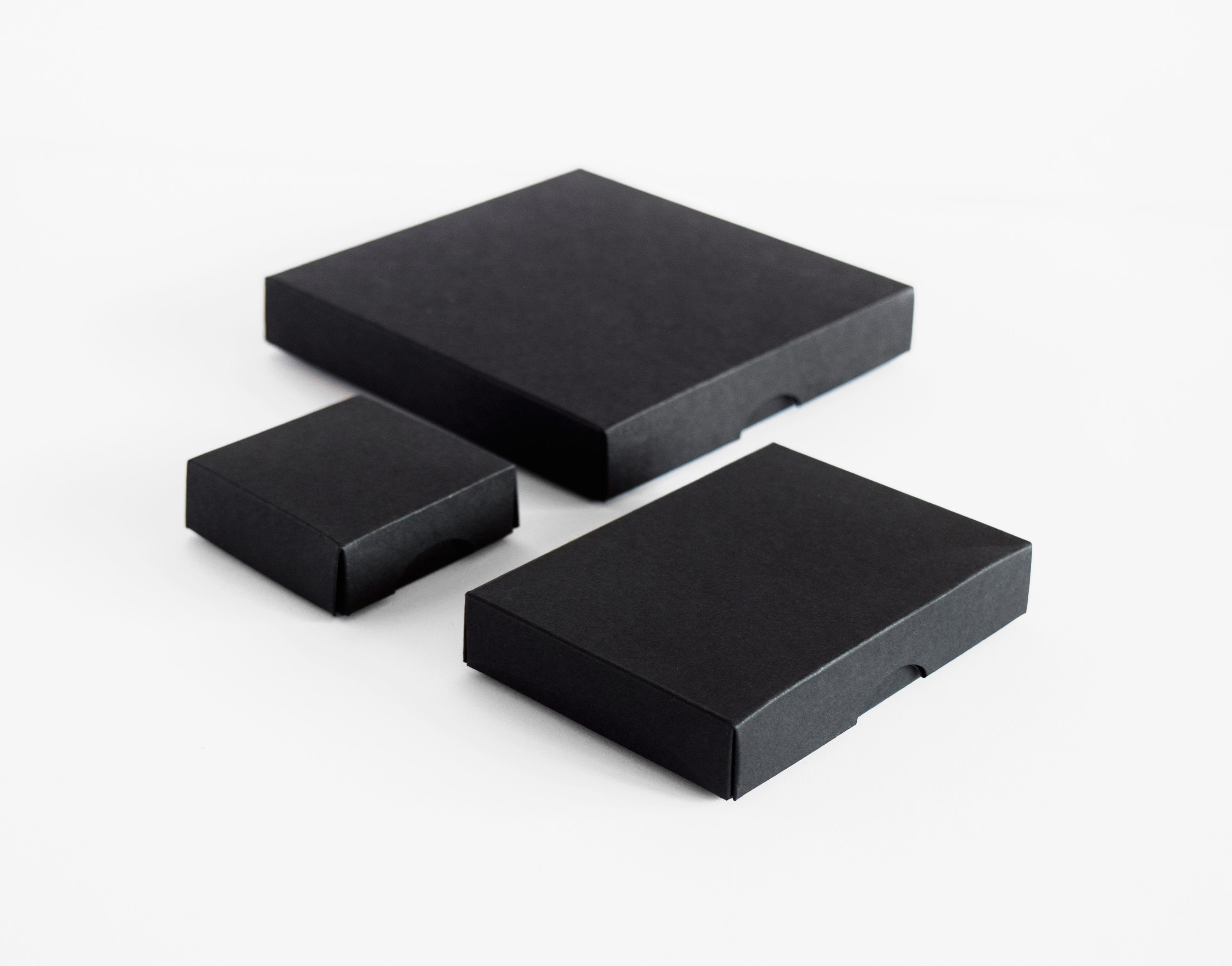 Cartopak - Nuestra caja color negro semi-mate ⚫ Disponibles en