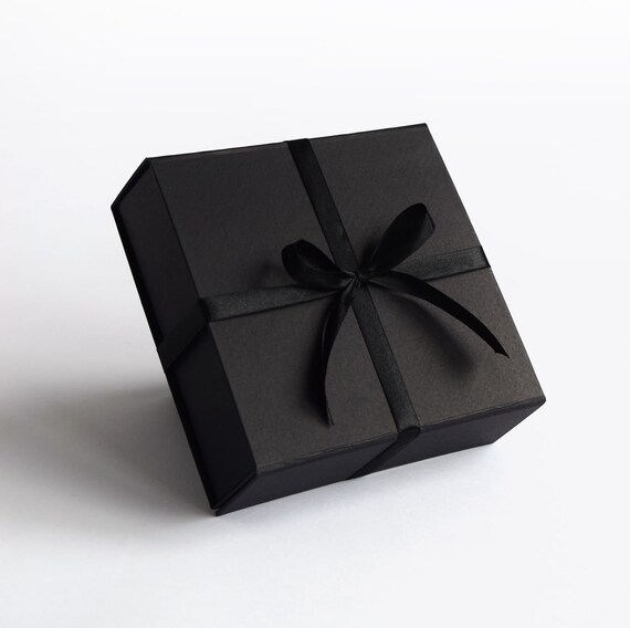 Wholesale Black Magnetic Boxes with Ribbons Luxury Packaging