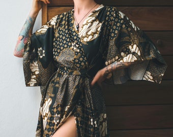 Women Black & Ivory Silk Kimono ~ Boho Silk Kimono Robe for Woman ~ Silk Pajama Robe ~ Bath silk robe ~ Perfect Christmas present for her