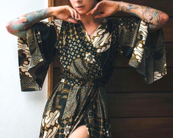 Boho Black & Ivory Silk Kimono Robe for Women ~ Elegant Lounge Outfit ~ Satin Wrap ~ Perfect Anniversary gift