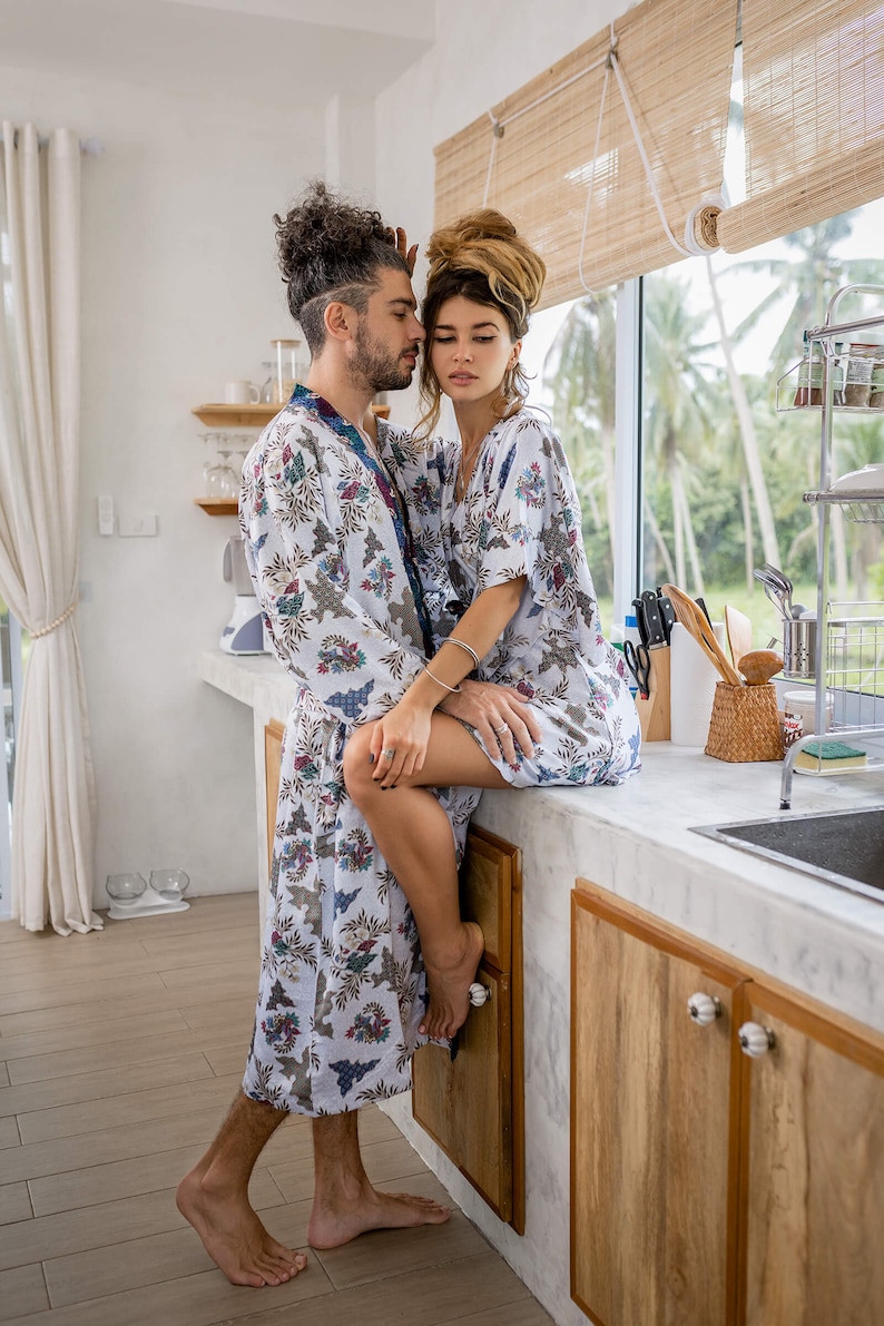 Boho set of 2 silk kimonos for couples Pajamas set for men and woman Silk bath robes set Perfect Christmas gift for him and her Men White and Gold