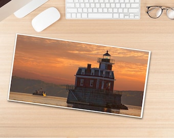 Hudson-Athens Lighthouse: Hudson River Art