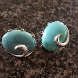 Vintage Clip On Earrings