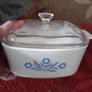 Vintage Corningware Casserole Dish With Lid 1 1/2 Qt