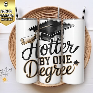 Emballage de gobelet de remise des diplômes PNG, 20 oz gobelet maigre en sublimation, cadeau d'études supérieures d'un degré drôle de lycée