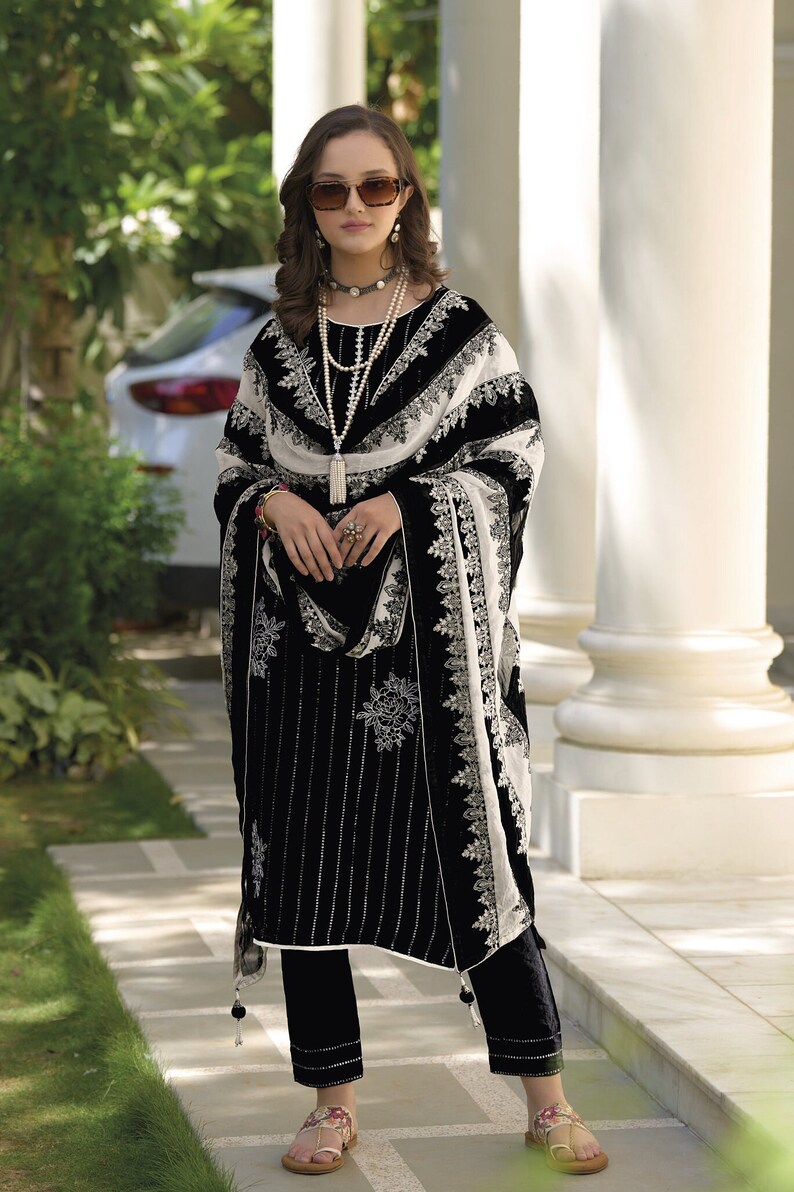 Black Heavy Organza Pakistani Fancy Salwar Suit, Stylish Pakistani Pant Suit, Fancy Embroidered Sequin Salwar Kameez Suit Pakistani Eid Suit image 9