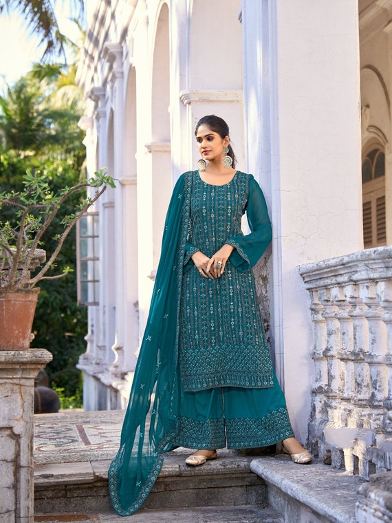 Georgette Palazzo Suit Designs 🎃👻🧡 Latest Palazzo Suit Designs  #dailywearsuit #plazzosuit #palazz | Pakistani formal dresses, Stylish  dresses, Dresses for work