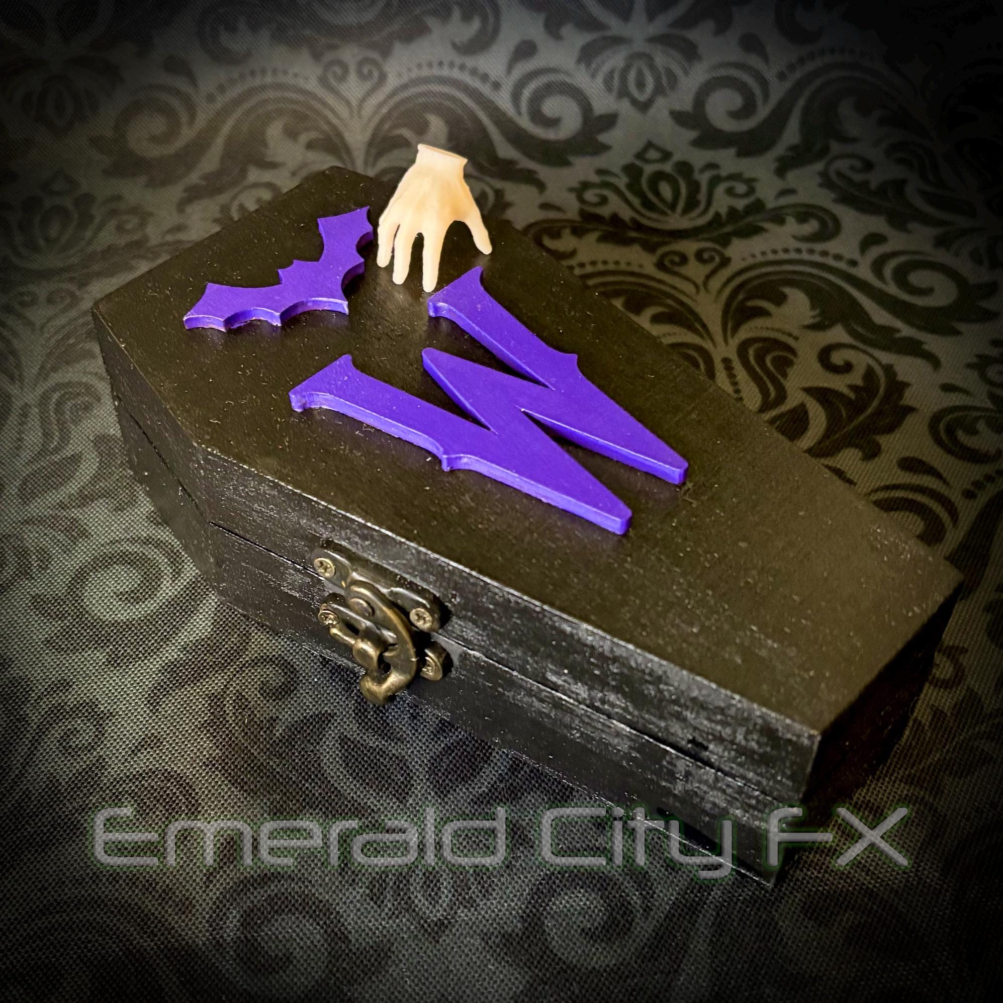 Addams thing box - Etsy België, image size:1995x1995