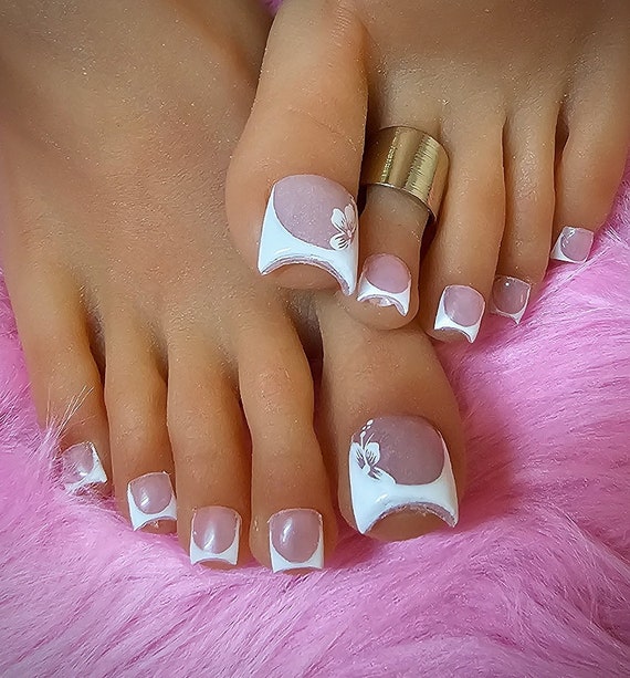Round Square Long Square Horseshoe Moon Cut White French Flower Acrylic Big Toe 20 Piece Set Press on Toe Nails All Sizes Etsy
