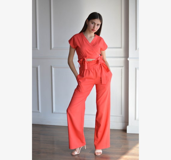 Conjunto LINO mujer: Pantalón palazzo y top cruzado. Pantalón ancho de tiro  alto y crop top. Conjunto de lino natural suave para Mujer. Traje de Lino  Orgánico. -  España