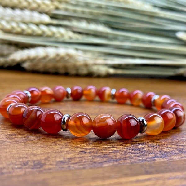 Carnelian bead bracelet with natural stones