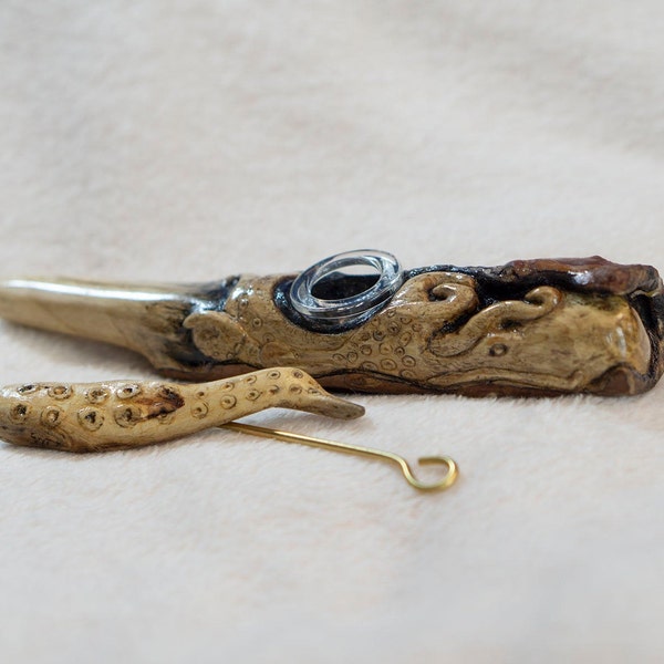 Crepe Myrtle Wood Octopus Pipe with Tamper Tool