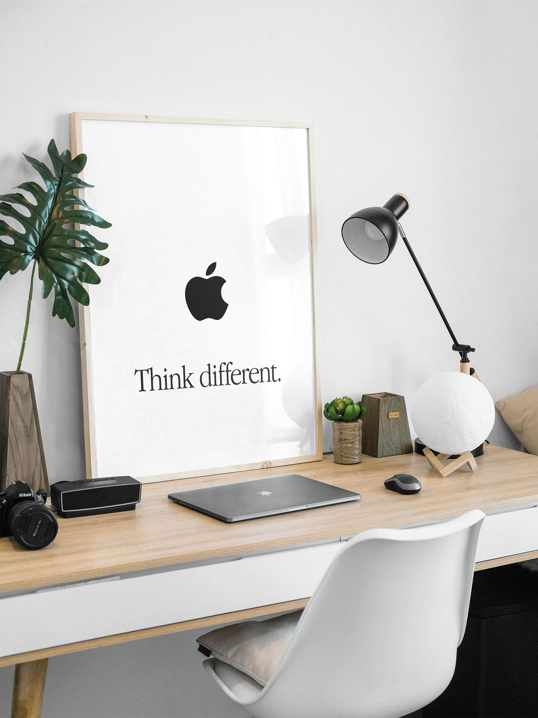 Apple Think Different ポスター：ミニマルなオフィス装飾（デジタル 