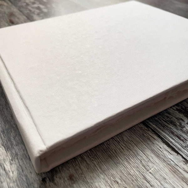 Weißes handgemachtes Gästebuch aus 100% recyceltem Baumwoll Rag Papier - 50 Seite | Blanko-Gästebuch | Blanko-Journal | Blanko Notizbuch