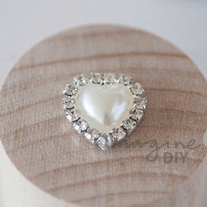 Coração pequeno de pérola e cristal | PACOTE DE 5 | Enfeite em forma de coração com pérolas e cristais | Decoração | Convites de casamento DIY, Artesanato