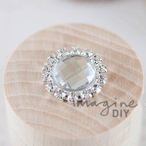 Small Beau Pretty crystal bow shaped embellishment for DIY Wedding Invitations and Crafts Small Crystal Bow with Pearl Detail