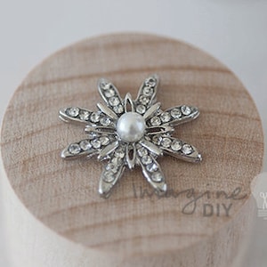 Small Beau Pretty crystal bow shaped embellishment for DIY Wedding Invitations and Crafts Small Crystal Bow with Pearl Detail