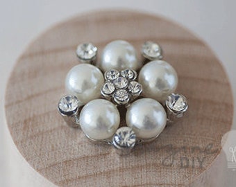 Small Beau Pretty crystal bow shaped embellishment for DIY Wedding Invitations and Crafts Small Crystal Bow with Pearl Detail