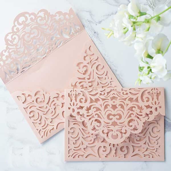 Faire-part de mariage découpé au laser avec pli de poche et filigrane en Rose Blush | Pochette d'invitation de luxe | Pochette vierge | Jolie invitation DIY