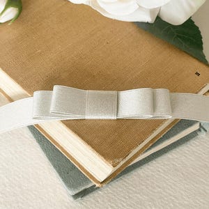 Flat Bow in Antique White Sparkle | Sparkly Off White Decorative Bow for Wedding Invitations, Stationery, Gift Wrap and More