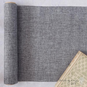 Ongerepte tafelloper grijs - rol 1,5 meter | Grijze jute tafelloper | Perfecte decoratie voor een rustieke tafel
