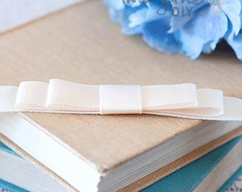 Fiocco piatto color crema / Fiocco in raso con anello singolo o doppio / Fiocco elegante per decorare inviti di nozze, cancelleria, carta da regalo e altro ancora