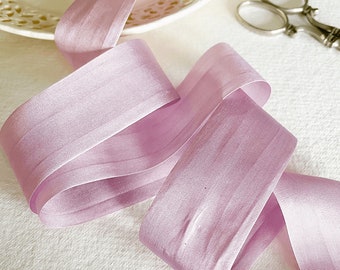 Lilac Silk Ribbon | 1 Meter | Closed Edge Habotai Silk Ribbon sold by the meter | Pale Lilac Silk Ribbon